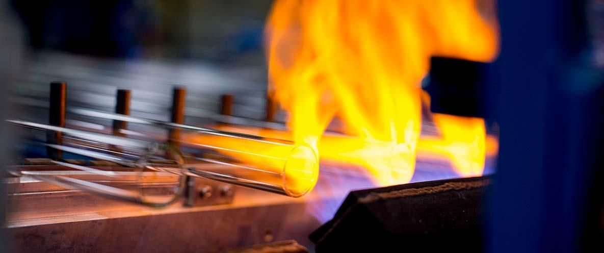 Glasfläschchen und -spritzen für Medikamente müssen hohe Anforderungen erfüllen